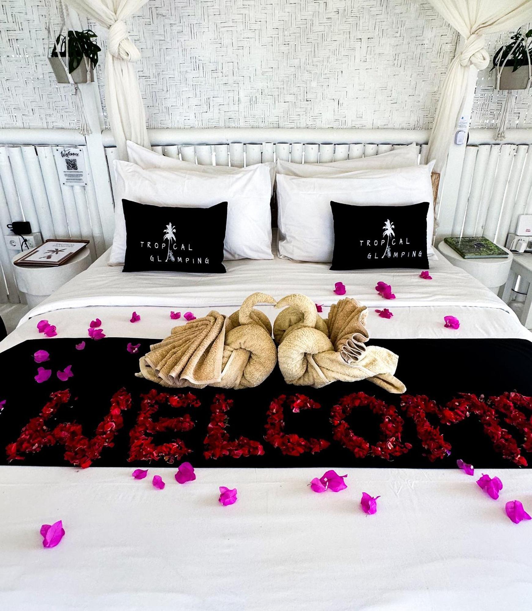 Tropical Glamping Nusa Penida - Private Romantic Seaside Bungalow Diamond Beach Polilit Εξωτερικό φωτογραφία